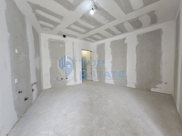 Двустаен апартамент в Велико Търново, Бузлуджа - 71 кв.м за 1113 €/кв.м - Снимка #1