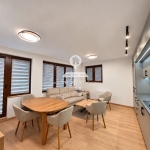 Дава се под наем Тристаен апартамент в Банско - 89 кв.м за 750 € - Снимка #1