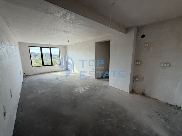 Тристаен апартамент в Велико Търново, Бузлуджа - 115 кв.м за 1305 €/кв.м - Снимка #1