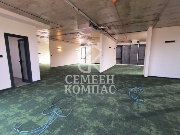 Дава се под наем Офис в Пловдив, Център - 188 кв.м за 2868 € - Снимка #1