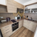 Дава се под наем Тристаен апартамент в Варна, Бриз - 90 кв.м за 600 € - Снимка #1