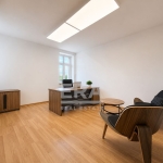 Дава се под наем Офис в София, Център - 90 кв.м за 1260 € - Снимка #1