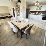 Четиристаен апартамент в Разград, Житница - 127 кв.м за 1233 €/кв.м - Снимка #1