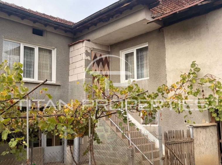 Къща в с. Чавдар, Област София-област - 75 кв.м за 1000 €/кв.м - Снимка #1