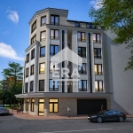 Тристаен апартамент в София, Център - 118 кв.м за 2978 €/кв.м - Снимка #1
