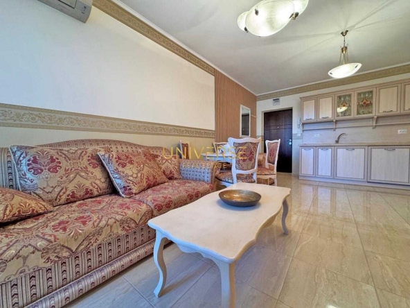 Тристаен апартамент в Несебър - 83 кв.м за 2290 €/кв.м - Снимка #1
