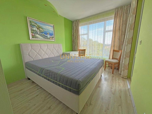 Тристаен апартамент в Поморие - 94 кв.м за 1543 €/кв.м - Снимка #1