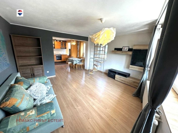 Дава се под наем Мезонет в Русе, Център - 95 кв.м за 570 € - Снимка #1