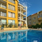 Тристаен апартамент в Свети Влас - 110 кв.м за 1091 €/кв.м - Снимка #1