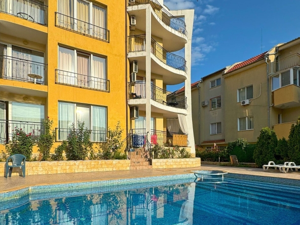Тристаен апартамент в Свети Влас - 110 кв.м за 1091 €/кв.м - Снимка #1