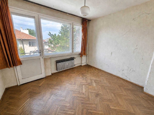 Четиристаен апартамент в Стара Загора, Център - 141 кв.м за 2511 €/кв.м - Снимка #1