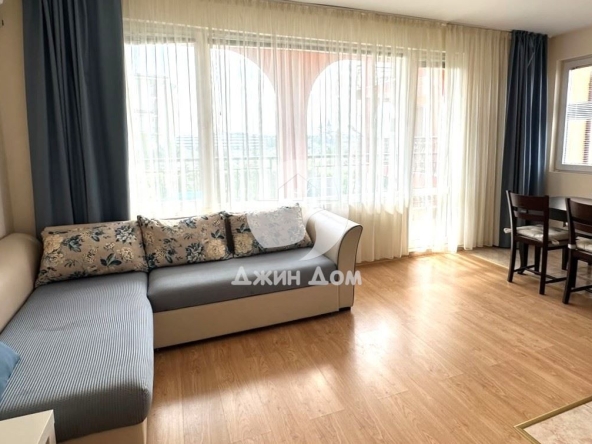 Тристаен апартамент в Несебър - 112 кв.м за 1175 €/кв.м - Снимка #1