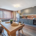 Тристаен апартамент в Варна, Кайсиева градина - 89 кв.м за 2248 €/кв.м - Снимка #1