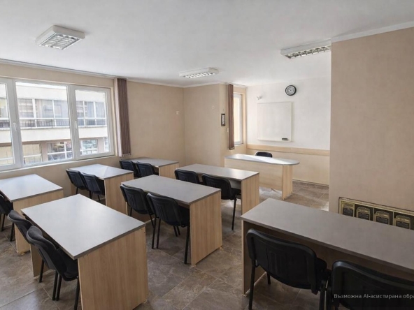 Дава се под наем Офис в Бургас, Меден рудник - зона А - 50 кв.м за 600 € - Снимка #1