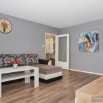 Дава се под наем Тристаен апартамент в Варна, Левски - 70 кв.м за 550 € - Снимка #1