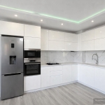 Дава се под наем Тристаен апартамент в Асеновград - 87 кв.м за 400 € - Снимка #1