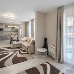 Дава се под наем Тристаен апартамент в Варна, Бриз - 145 кв.м за 1400 € - Снимка #1