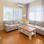 Дава се под наем Къща в Куклен - 70 кв.м за 550 € - Снимка #1