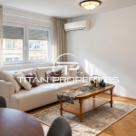 Дава се под наем Тристаен апартамент в Пловдив, Център - 77 кв.м за 700 € - Снимка #1