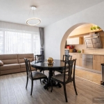 Дава се под наем Четиристаен апартамент в Варна, Общината - 100 кв.м за 900 € - Снимка #1