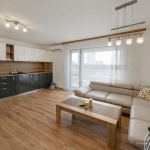 Дава се под наем Двустаен апартамент в Пловдив, Кършияка - 65 кв.м за 420 € - Снимка #1