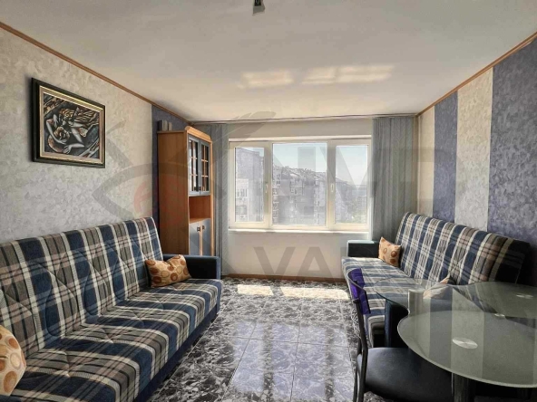 Дава се под наем Едностаен апартамент в Варна, Център - 27 кв.м за 300 € - Снимка #1