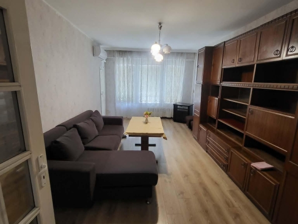 Дава се под наем Двустаен апартамент в София, Надежда 2 - 69 кв.м за 530 € - Снимка #1