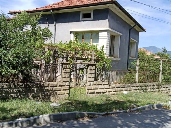 Къща в с. Ягода, Област Стара Загора - 150 кв.м за 367 €/кв.м - Снимка #1