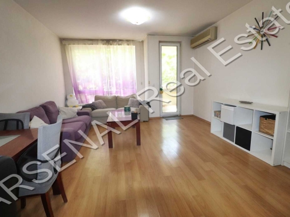 Дава се под наем Многостаен апартамент в София, Център - 160 кв.м за 1200 € - Снимка #1