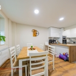 Тристаен апартамент в Плевен, Сторгозия - 93 кв.м за 2366 €/кв.м - Снимка #1