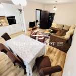 Дава се под наем Тристаен апартамент в Бургас, Център - 103 кв.м за 780 € - Снимка #1