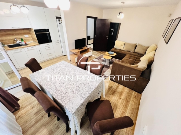 Дава се под наем Тристаен апартамент в Бургас, Център - 103 кв.м за 780 € - Снимка #1