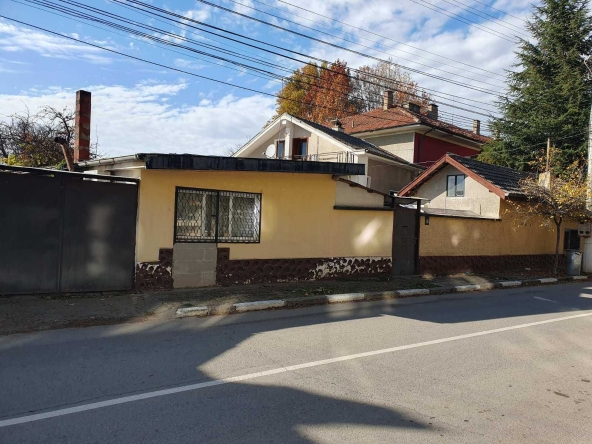 Къща в с. Горно Сахране, Област Стара Загора - 150 кв.м за 594 €/кв.м - Снимка #1