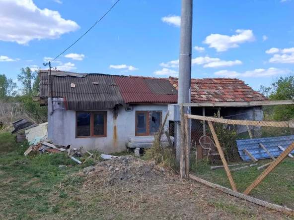 Къща в с. Благово, Област Шумен - 48 кв.м за 417 €/кв.м - Снимка #1