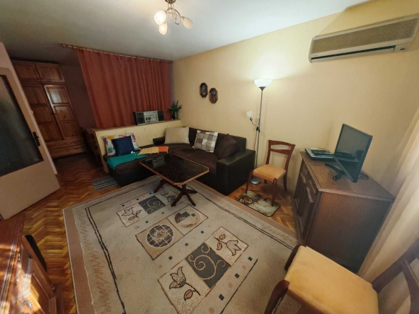 Двустаен апартамент в Бургас, Възраждане - 59 кв.м за 1865 €/кв.м - Снимка #1