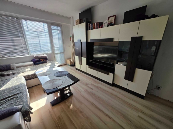 Двустаен апартамент в Казанлък - 65 кв.м за 954 €/кв.м - Снимка #1