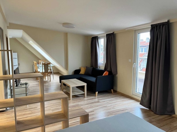 Дава се под наем Едностаен апартамент в София, Център - 67 кв.м за 570 € - Снимка #1