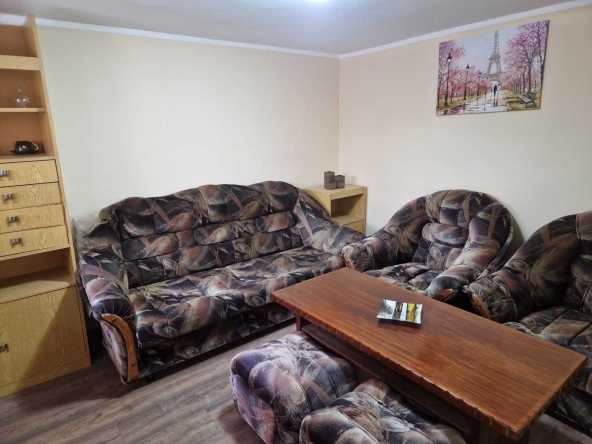 Дава се под наем Двустаен апартамент в София, Център - 48 кв.м за 480 € - Снимка #1