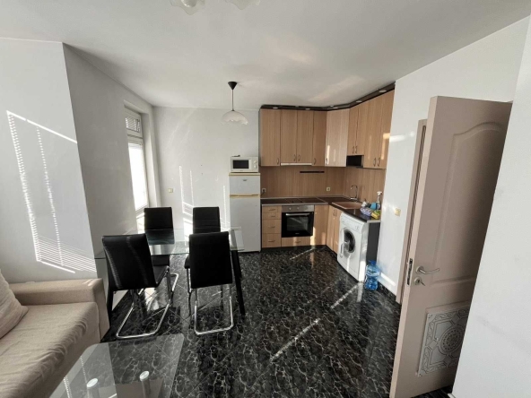 Дава се под наем Двустаен апартамент в София, Център - 70 кв.м за 575 € - Снимка #1