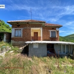 Къща в с. Кален, Област Враца - 164 кв.м за 171 €/кв.м - Снимка #1