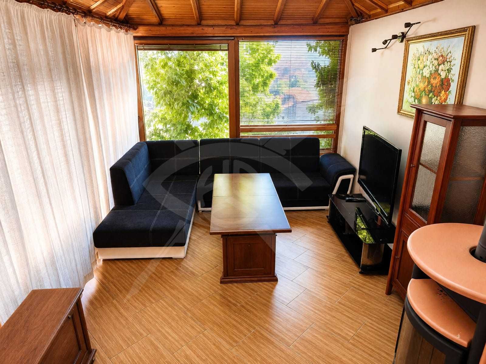 Дава се под наем Едностаен апартамент в Бургас, Ветрен - 80 кв.м за 300 € - Снимка #1