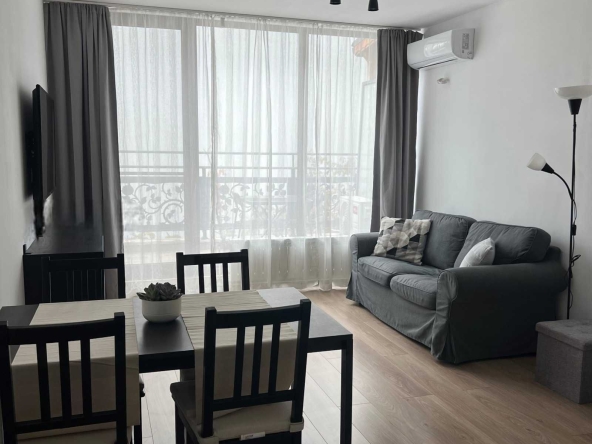Дава се под наем Тристаен апартамент в София, Център - 71 кв.м за 650 € - Снимка #1