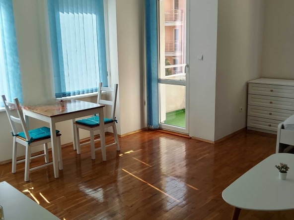 Дава се под наем Едностаен апартамент в София, Хладилника - 43 кв.м за 540 € - Снимка #1