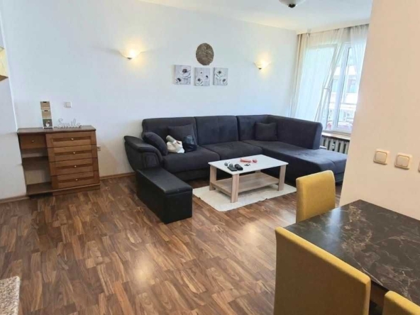 Дава се под наем Тристаен апартамент в София, Борово - 114 кв.м за 730 € - Снимка #1