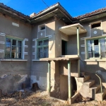 Къща в с. Войнягово, Област Пловдив - 50 кв.м за 1000 €/кв.м - Снимка #1