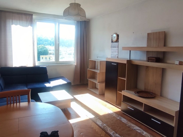 Дава се под наем Тристаен апартамент в Габрово, Център - 63 кв.м за 280 € - Снимка #1