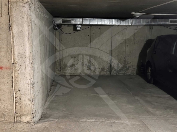 Гараж / Паркомясто в Бургас, Зорница - 13 кв.м за 2808 €/кв.м - Снимка #1