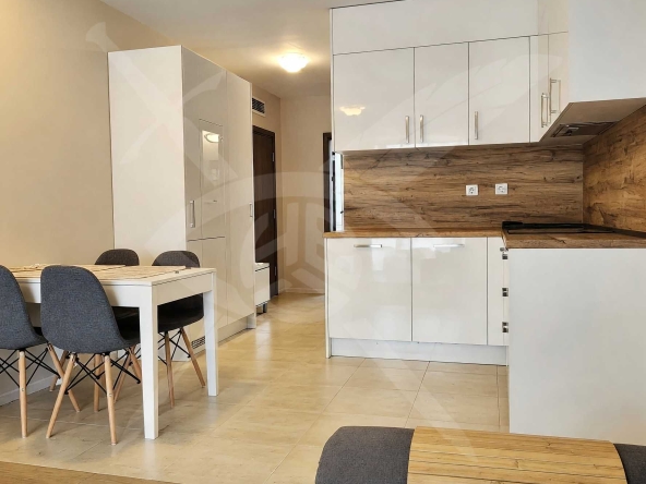 Двустаен апартамент в к.к. Слънчев бряг - 65 кв.м за 1477 €/кв.м - Снимка #1