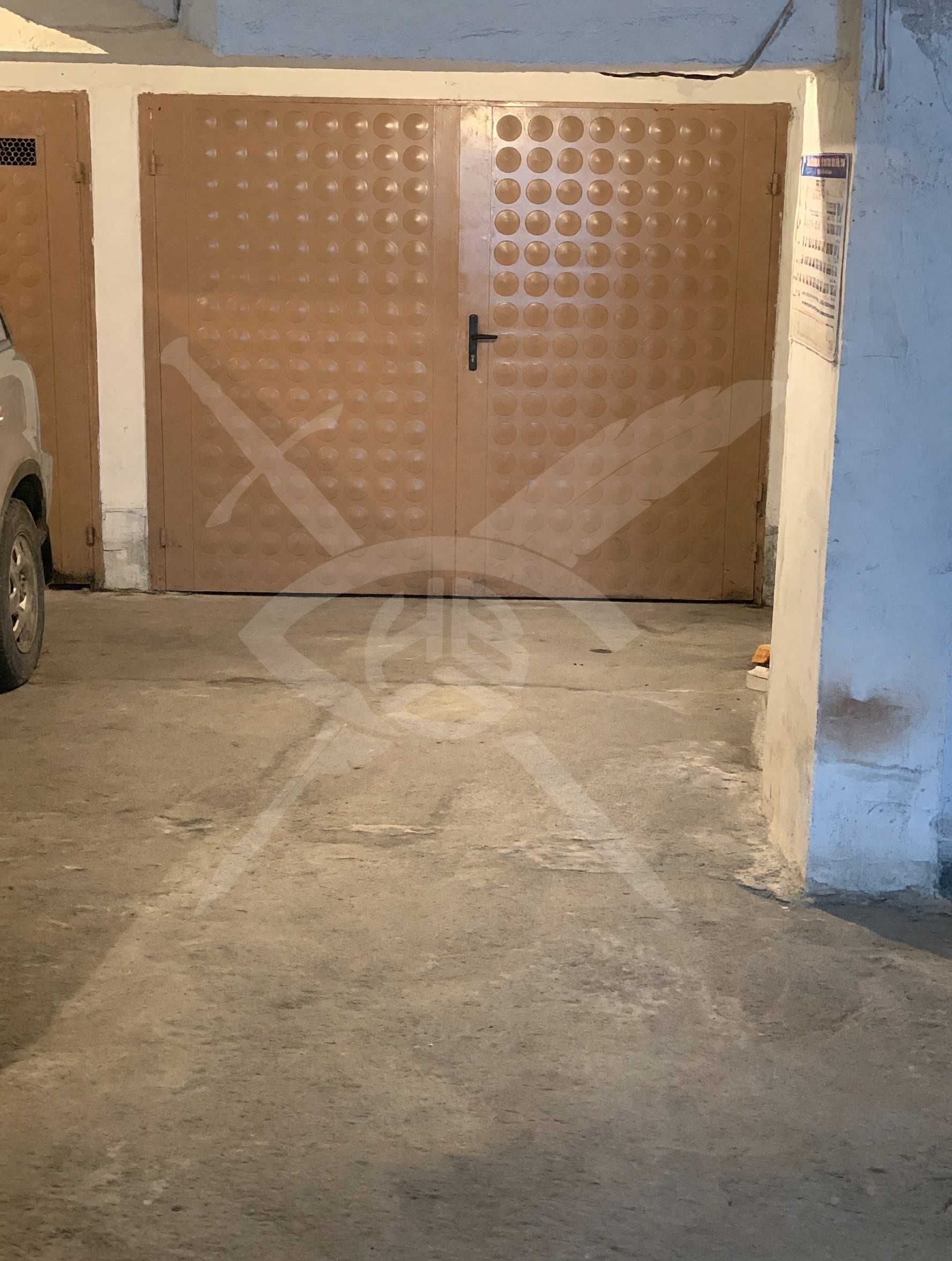 Дава се под наем Гараж / Паркомясто в Стара Загора, Ремиза - 25 кв.м за 100 € - Снимка #1