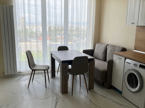 Дава се под наем Двустаен апартамент в София, Банишора - 56 кв.м за 570 € - Снимка #1